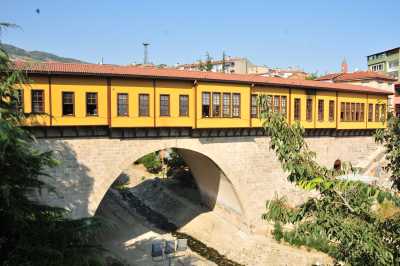 Irgandı Köprüsü Osmangazi/Bursa, Bursa Valiliği arşivinden 2012 yılında alınmıştır.