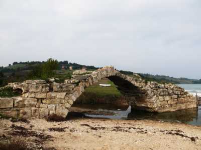 Bizans Köprüsü-(Sinop Arkeoloji Müzesi Müdürlüğü Arşivi)