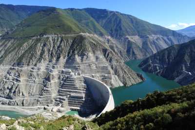 Deriner Hidro Elektrik Santrali ve Baraj Gölü