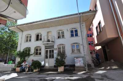 Mantıcı Camii Osmangazi/Bursa, Bursa Valiliği arşivinden 2012 yılında alınmıştır.
