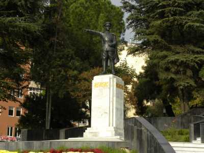 Atatürk Heykeli-İzmit