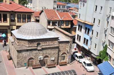 Simkeş (Sırmakeş) Camii Osmangazi/Bursa, Bursa Valiliği arşivinden 2012 yılında alınmıştır.