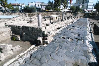 Cumhuriyet Alanı ve Antik Cadde (Tarsus-Mersin) (Fotoğraf: Mersin İl Kültür ve Turizm Müdürlüğü Arşivi)