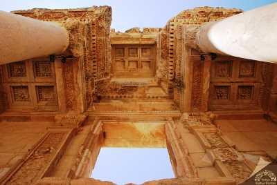 Efes Celsus Kütüphanesi