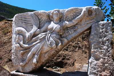  Efes Antik Kentinden Bir Görünüş