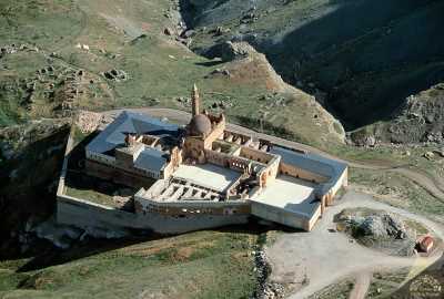 İshak Paşa Sarayı 