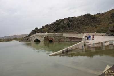 Çeşnigir Köprüsü
