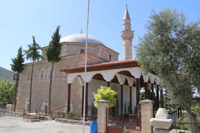 Tarihi Hırka Camii