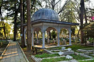 Hafız Hasan Şen Efendi Modern Anıt Mezar Yapısı